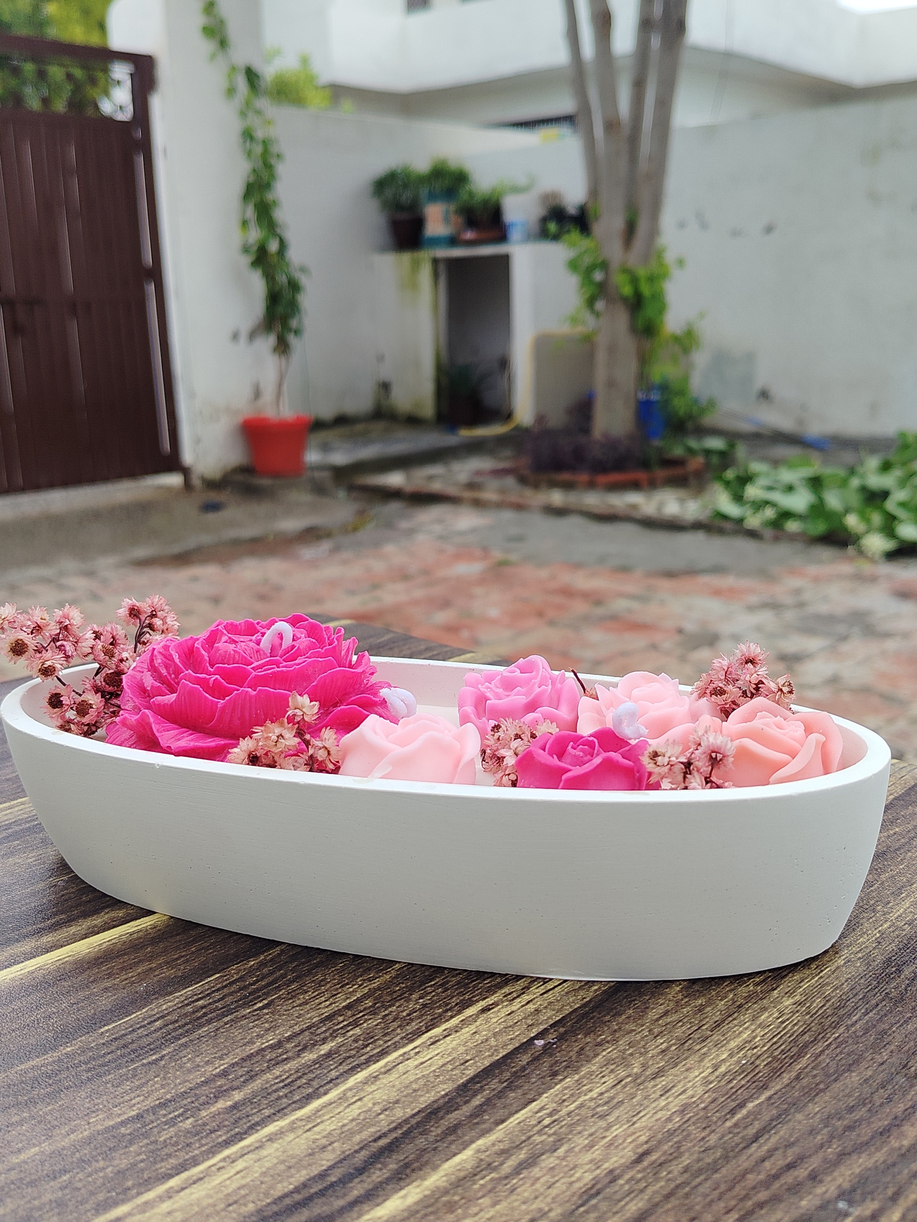 Blush Bloom – Handcrafted Floral Boat Candle