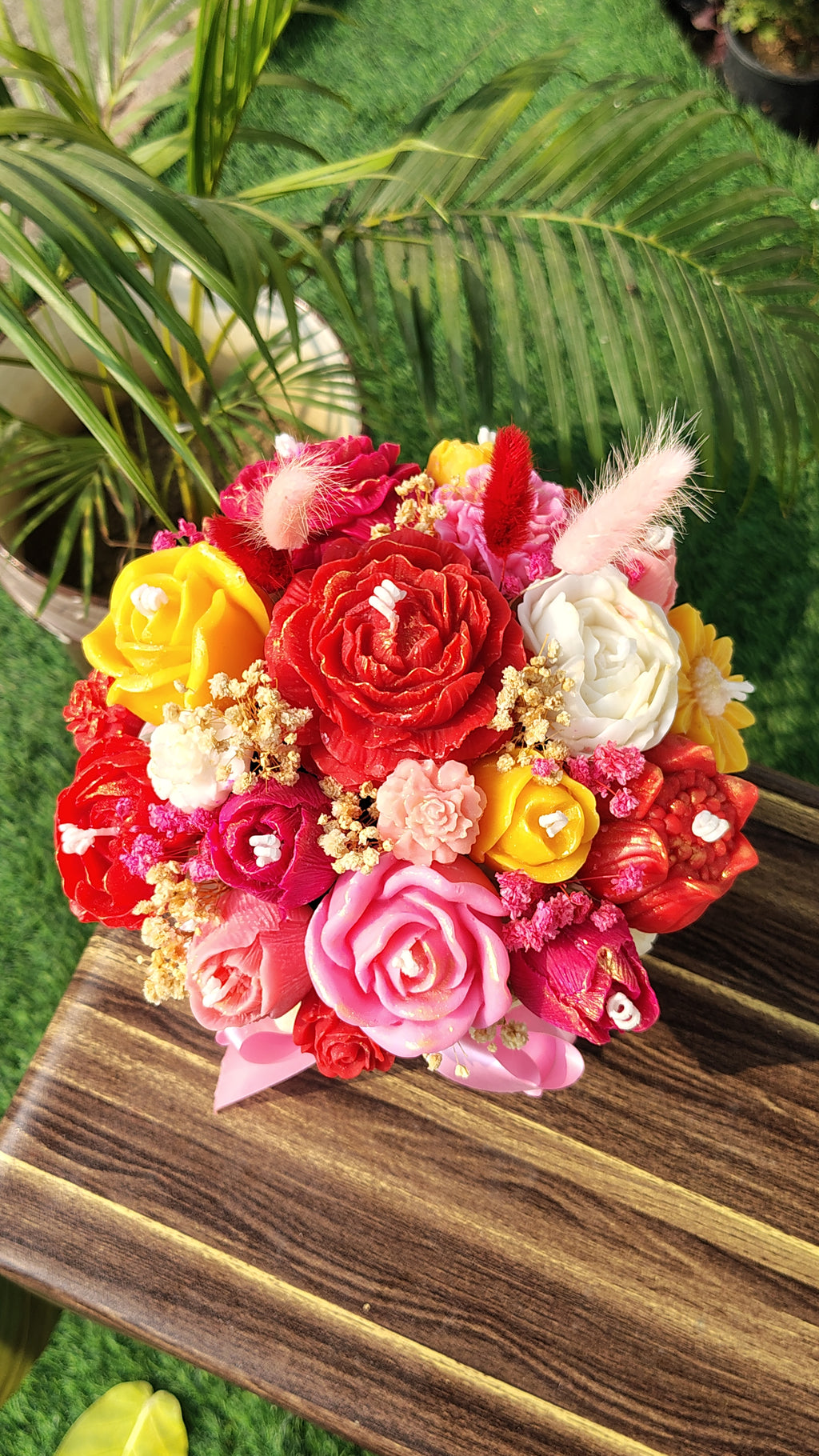 Signature Blush Candle Bouquet