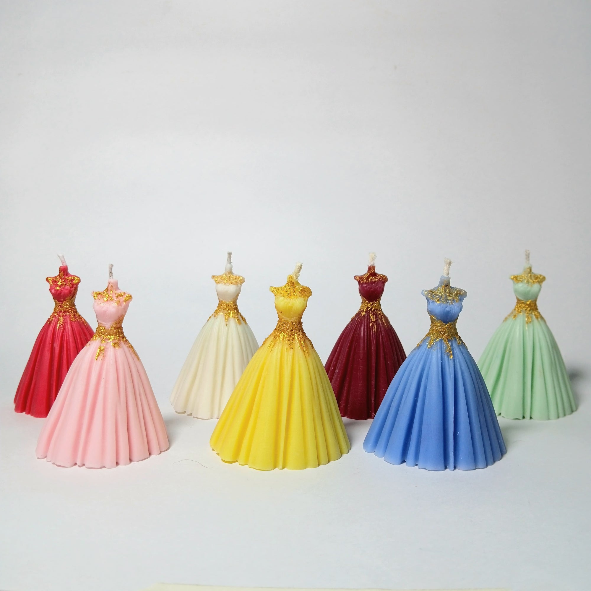 Velvet Curve - Dress Candle